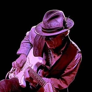 OtHal5nKQEiVFcLRruIwbw.large