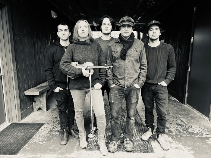 305isC 0hECfj9a9L8H2aQ.large