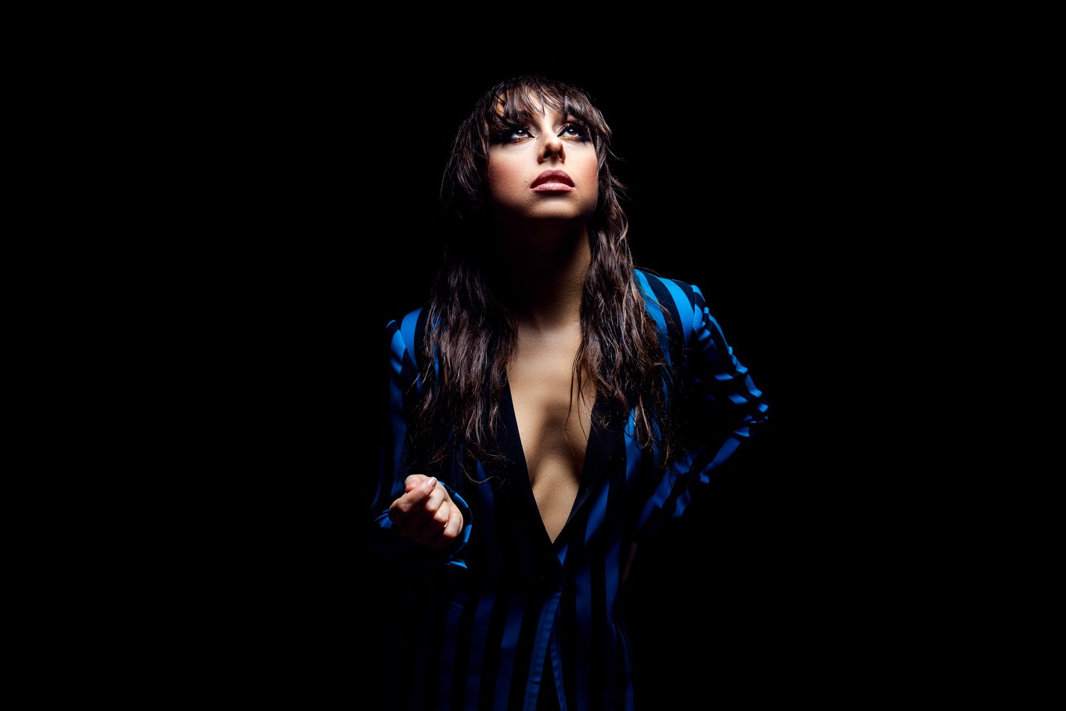 Https   Tbaagency Com Wp Content Uploads 2023 12 VSwiftBlueStripeSuit2
